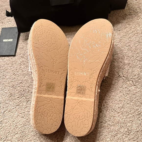 Versace Medusa ‘95 ESPADRILLES 1.2" size 37 - Picture 8 of 11